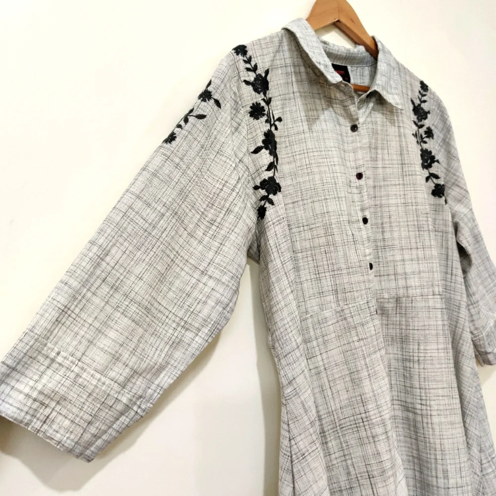 (NWOT) Checkered Kurti - Picture 7 of 7